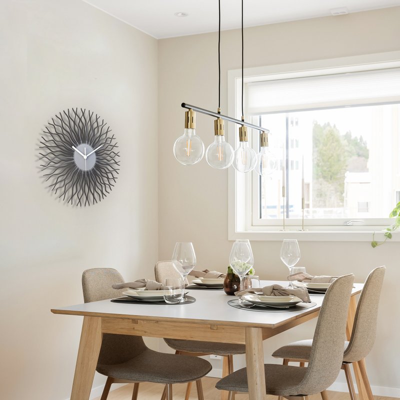 Radium深色 - 优雅的旭日形时钟有 3 种闪闪发光的黑银色调 - 时钟/闹钟 - 木头 银色