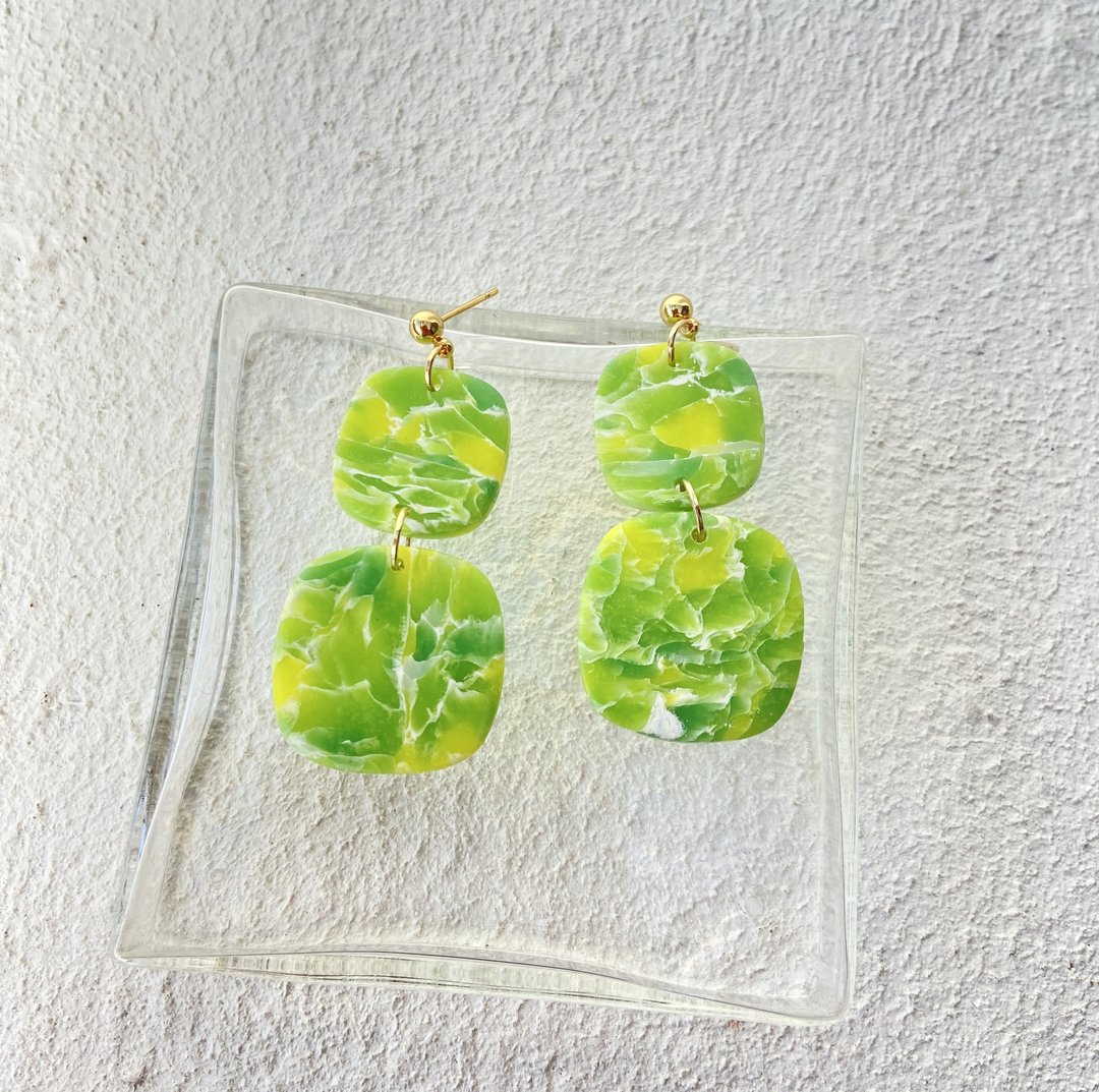 Sprout yellowish green Polymer-Clay Earrings Surgical Stainless Steel Earrings - 耳环/耳夹 - 粘土 绿色