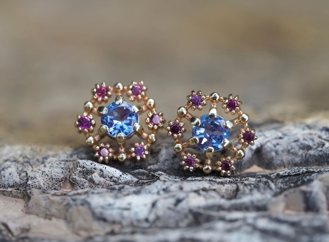 14k gold earrings studs with tanzanites and diamonds - 耳环/耳夹 - 贵金属 橘色