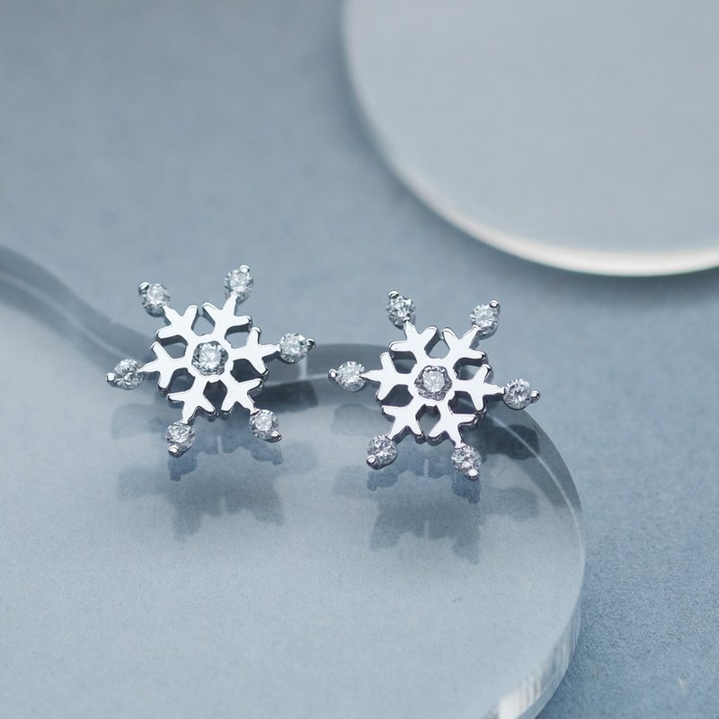 Brilliant 雪花耳环 925银 - 耳环/耳夹 - 其他金属 银色