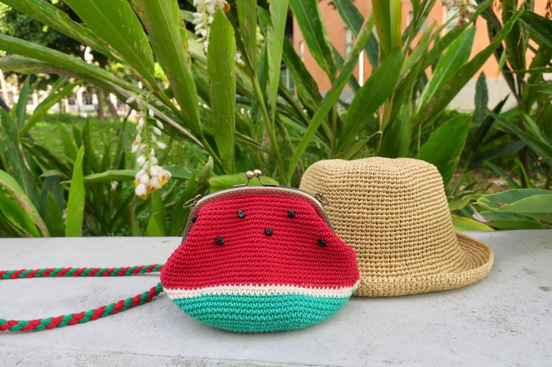 阿母の手织口金包-西瓜口金包/青铜口金包/侧背包/万用包/礼物/西瓜 - 侧背包/斜挎包 - 棉．麻 红色