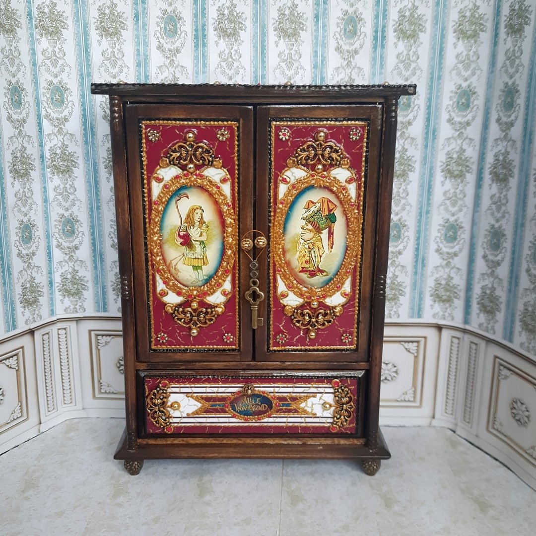 1:12 Scale. Wardrobe. Hand painted. Dollhouse miniature #8 - 玩偶/公仔 - 木头 