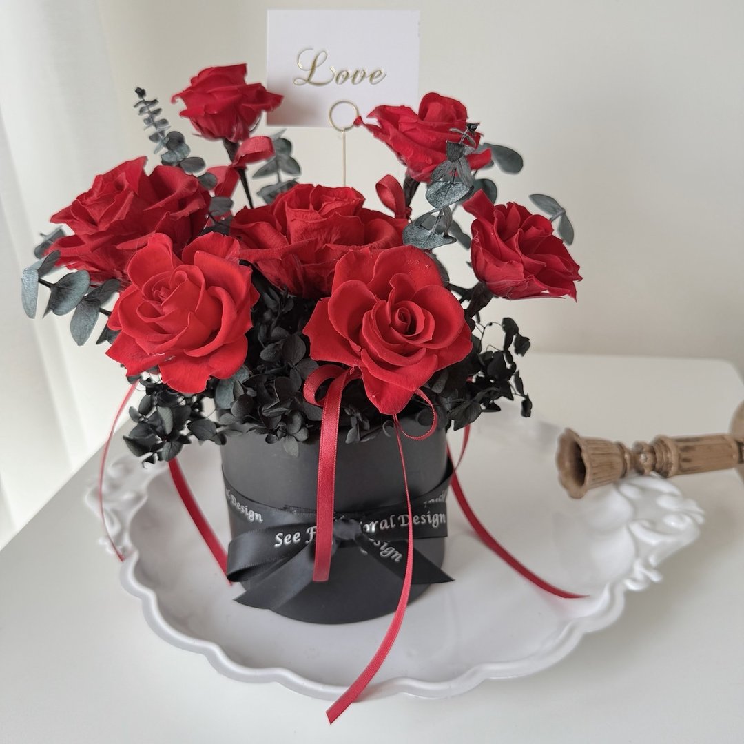 SEE 看见花艺设计|情人节|永生玫瑰 |生日|红色约定玫瑰花盒 - 干燥花/捧花 - 植物．花 
