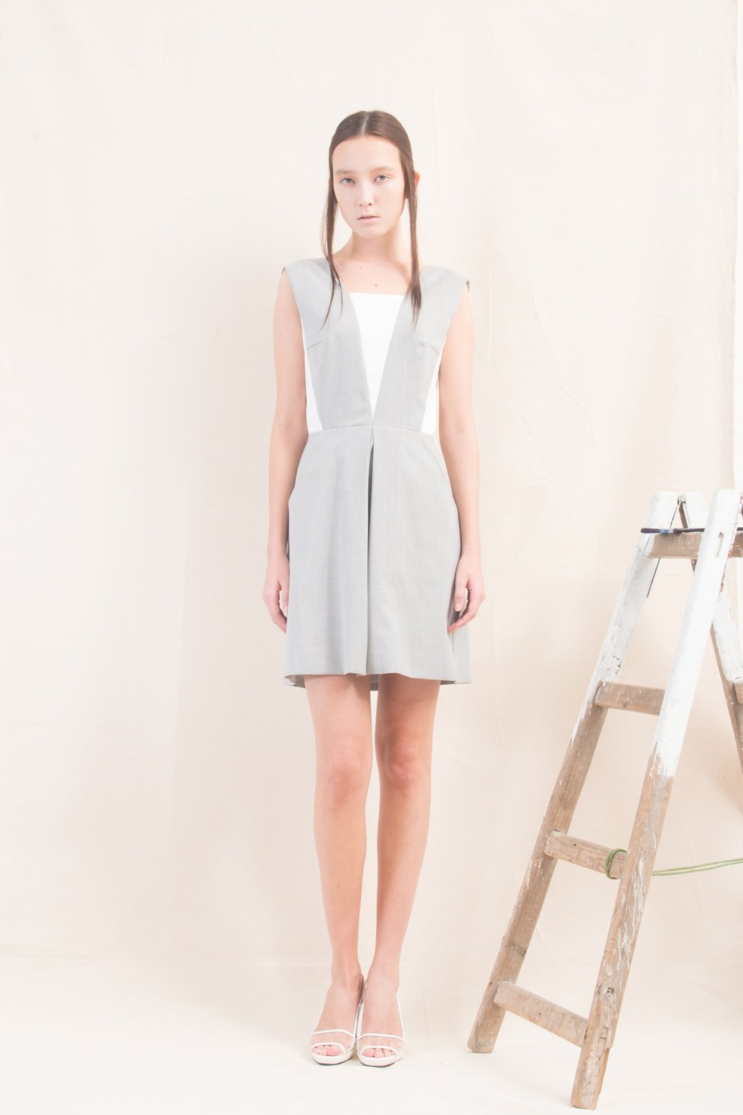 LIGHT GREY DRESS - 洋装/连衣裙 - 聚酯纤维 灰色