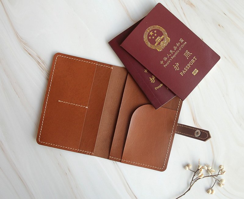 手作头层牛皮护照夹  passport 证件套 护照收纳 定制刻字礼物 - 护照夹/护照套 - 真皮 