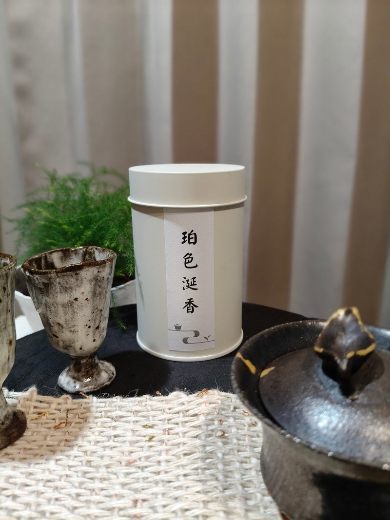 八仙蜜语 乌龙茶 - 茶 - 纸 白色