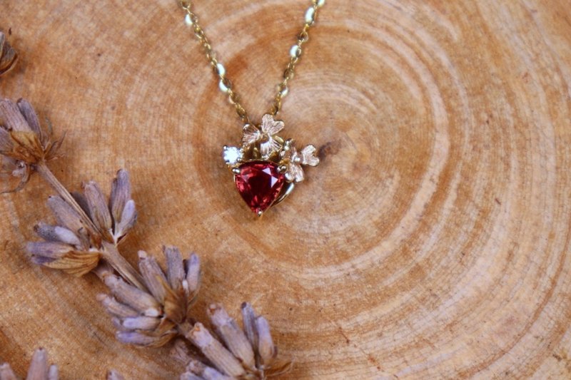 【花坛a kadan系列】k18/三叶草小幸运红宝项链 - 项链 - 宝石 金色