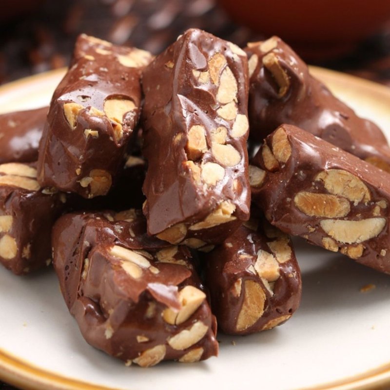 【大黑松小俩口】巧克力牛轧糖 280g - 零食/点心 - 其他材质 