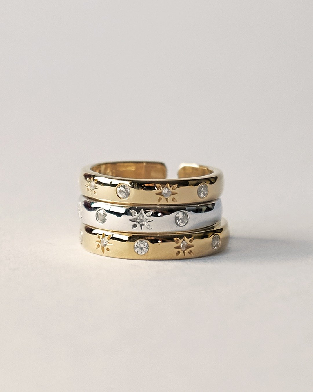 (Gift Box)  Simply and Shine Ring | White Zircon - 戒指 - 纯银 金色