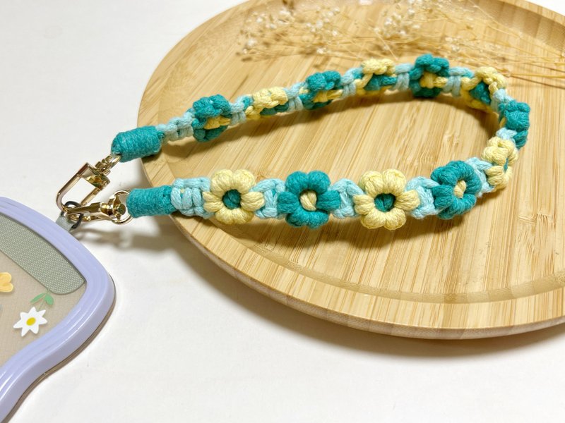 短版小花手机挂绳-全花款 - 挂绳/吊绳 - 棉．麻 多色