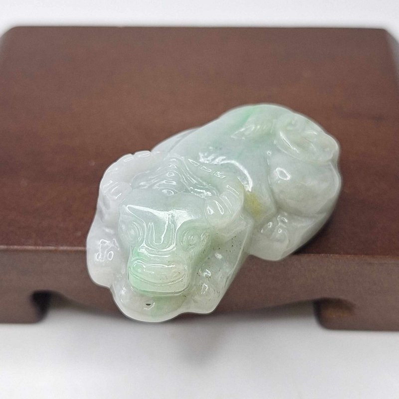 细腻紫三彩小牛 水牛 吊坠 | 天然缅甸玉A货翡翠 - 项链 - 玉石 