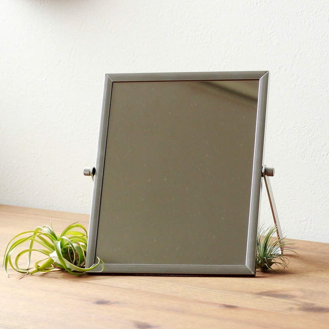 桌上镜 Annecy Stand Mirror L Size 日本制 - 彩妆刷具/镜子/梳子 - 铝合金 银色