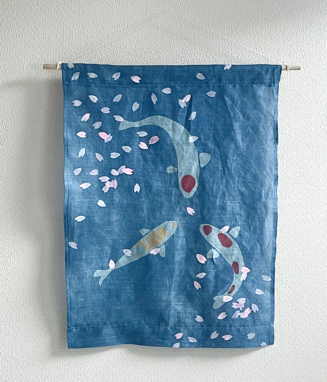 Made in Japan Sakura Carp Tapestry cherry blossom Indigo dyed Aizen Tapestry - 墙贴/壁贴 - 棉．麻 蓝色