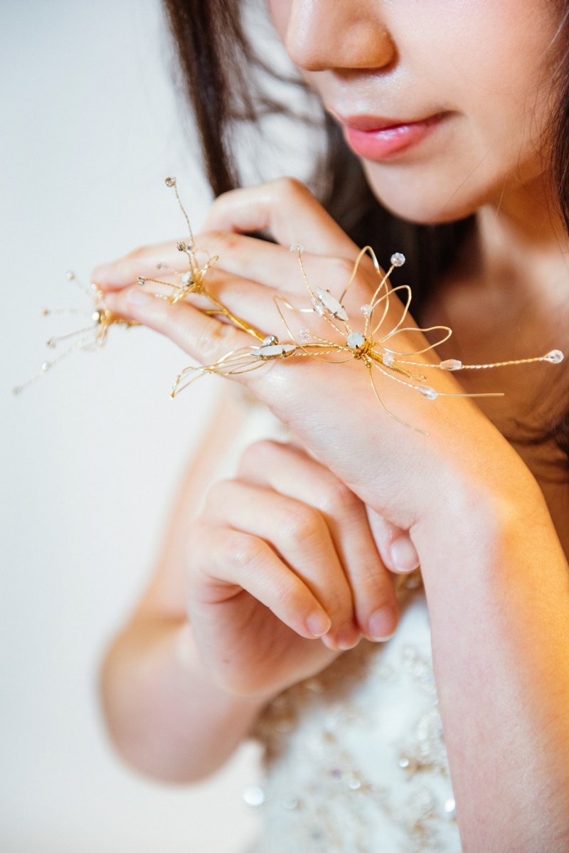 手工新娘饰品 流光倾泻 水钻篓空蝴蝶发饰2件组 - 发饰 - 其他金属 