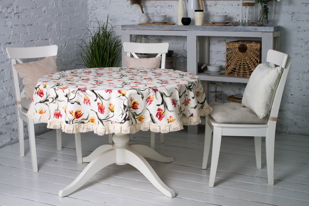 Round cotton tablecloth with lace and tulips , diameter 64.5 inch/164 cm - 餐垫/桌巾 - 棉．麻 多色