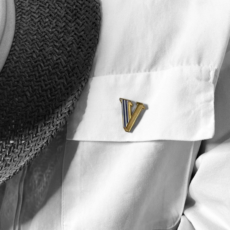 V / V.I.P -琺瑯徽章卡－附信封 開學季 情人卡 萬用字母卡 - 徽章/别针 - 珐琅 蓝色