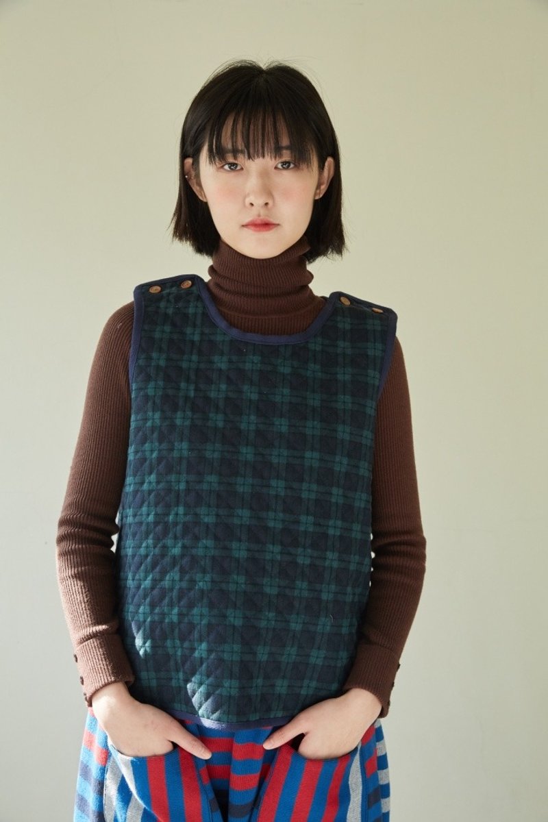 绿格子英式铺棉背心(剩一件长版现货修改长度需讨论) - 女装背心 - 棉．麻 绿色