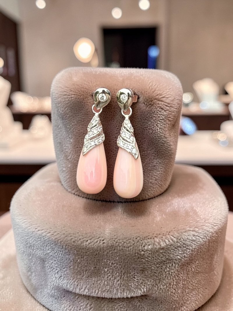 轻绽 -女皇螺垂坠耳环 - 耳环/耳夹 - 银 粉红色