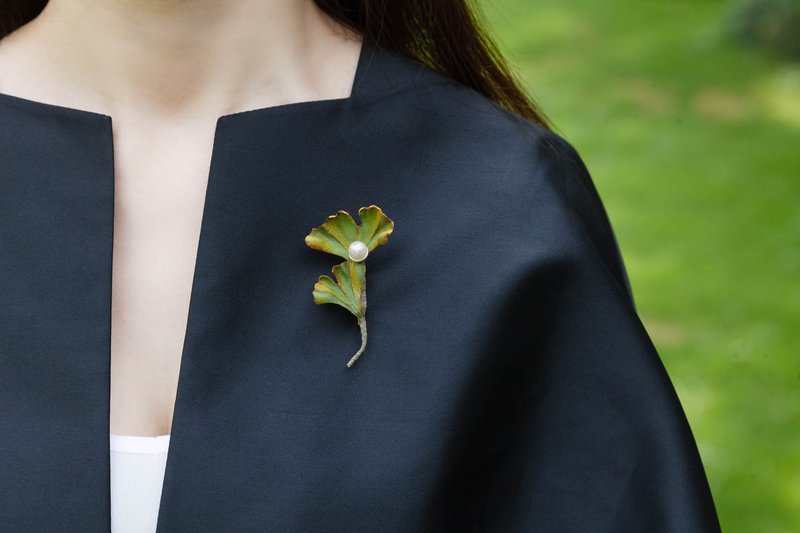 银杏 胸针 棉麻 手作 布花 植物 优雅 淡水珍珠 - 胸针 - 棉．麻 