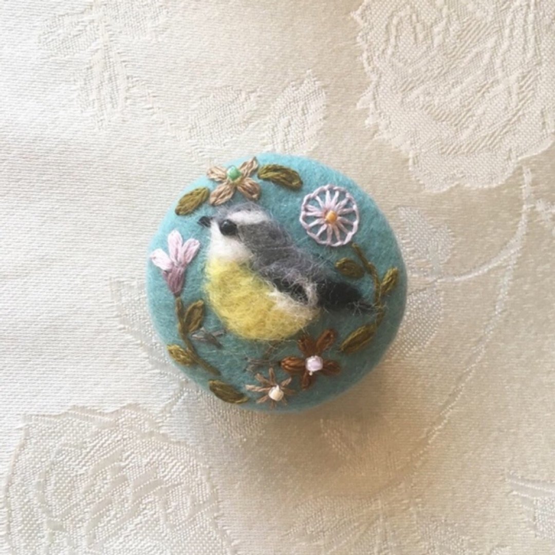 brooch of Grey Wagtail - 胸针 - 羊毛 蓝色