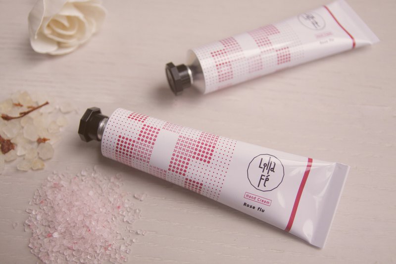 护手/身体香水霜 【 萝丝芙露 Rose flu 】 Scented cream - 手足保养 - 其他材质 粉红色