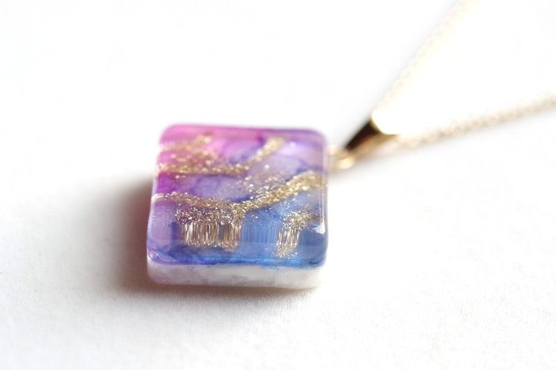 树脂艺术方形坠饰・夜光蝶 - 项链 - 树脂 蓝色