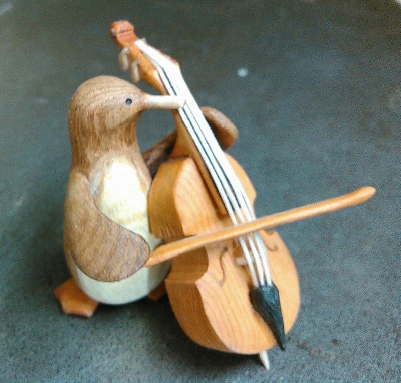 Contrabass Penguins - 摆饰 - 木头 咖啡色