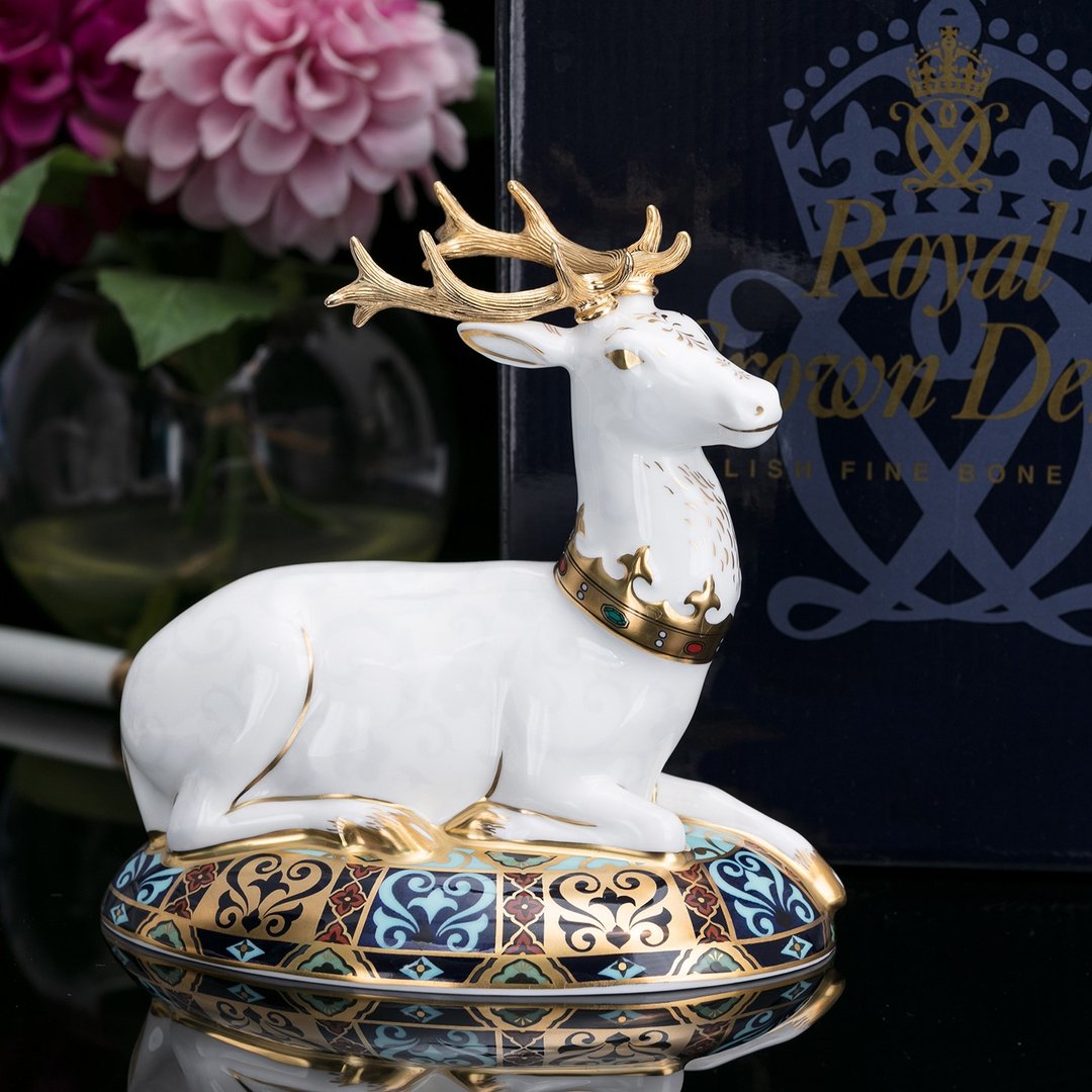 限量2000英国Royal Crown Derby 2002祥瑞仙鹿骨瓷伊万里装饰 - 摆饰 - 瓷 