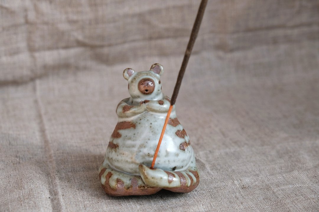 陶偶 - 生活陶器  摆饰 公仔 线香座 - 摆饰 - 陶 灰色