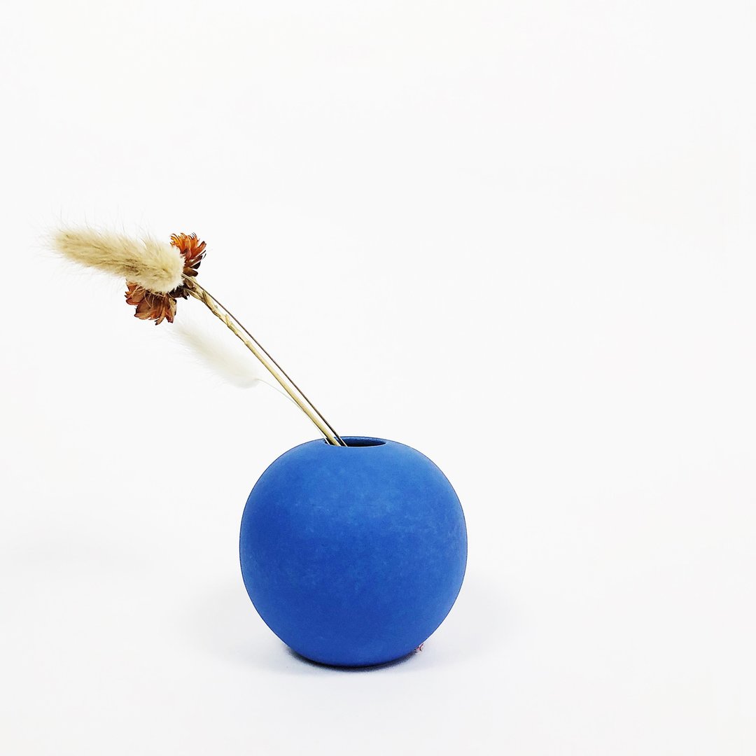 小号简约北欧彩色手工圆形磨砂花器 - 篮紫色 - 花瓶/陶器 - 瓷 蓝色