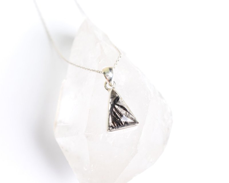 Black rutile quartz pendant top - 项链 - 宝石 黑色