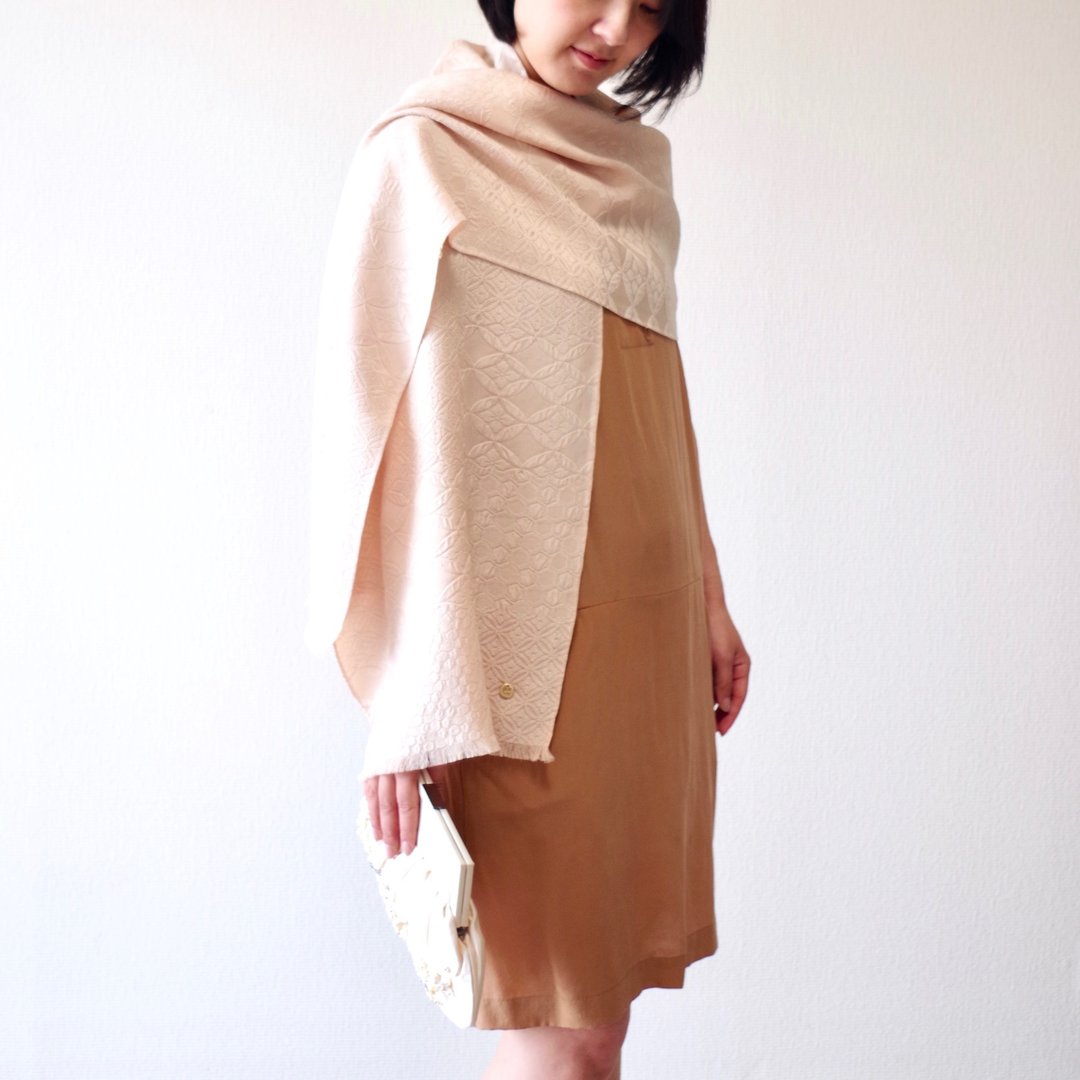 filtango stole METARU auspicious pattern BEIGE - 丝巾 - 丝．绢 