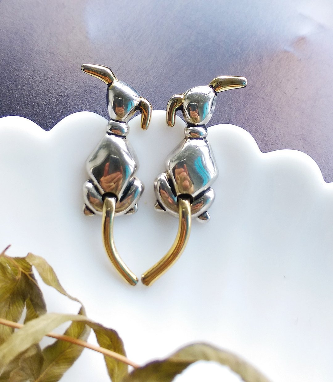 Vintage Jewelry 西洋古董饰品 对称 狗狗背影  针式耳环 - 耳环/耳夹 - 其他金属 金色