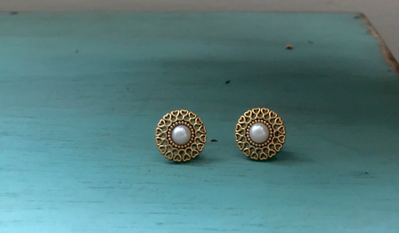 Hua Lilly Series-新欢 - 耳环/耳夹 - 塑料 金色