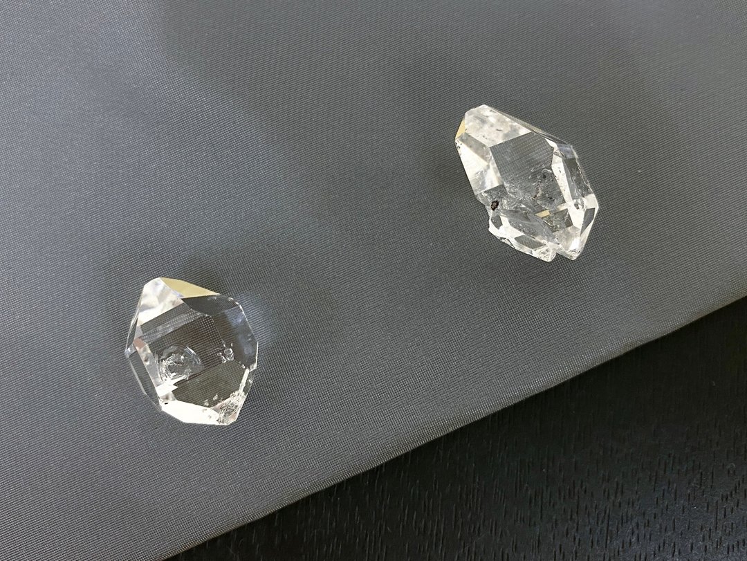 Edith & Jaz • 美国闪灵钻原石 G18 - 金工/饰品 - 半宝石 透明