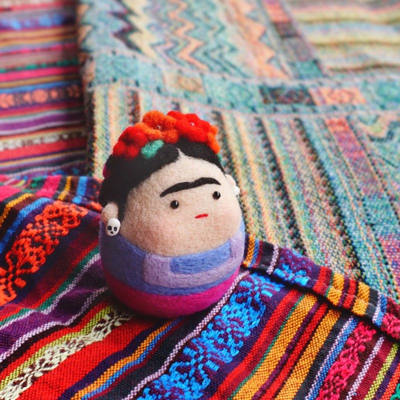 手工羊毛毡弗里达 画家艺术家胸针别针钥匙链桌面摆饰冰箱贴 - 摆饰 - 羊毛 紫色