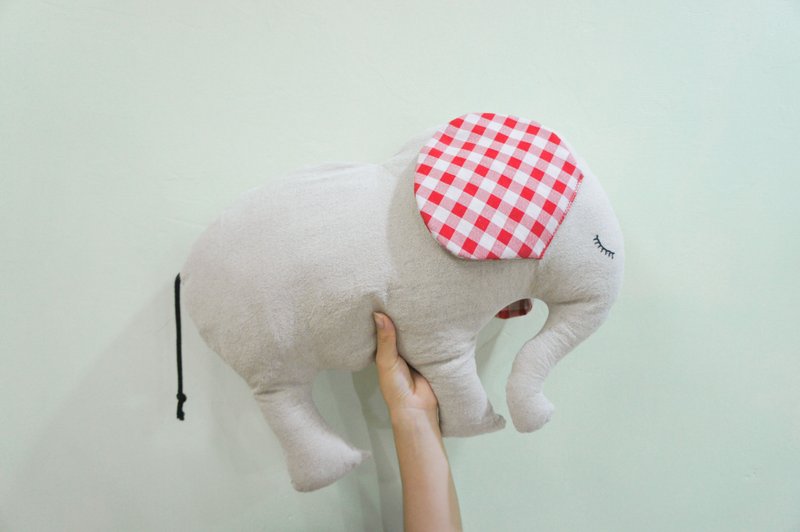 S,HU - (礼物推荐)疗愈沉睡大象抱枕 - 枕头/抱枕 - 棉．麻 灰色