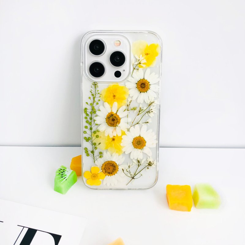 天然黄花白雏菊手作押花手机壳 适用于iPhone 16 Samsung S25 - 手机壳/手机套 - 植物．花 