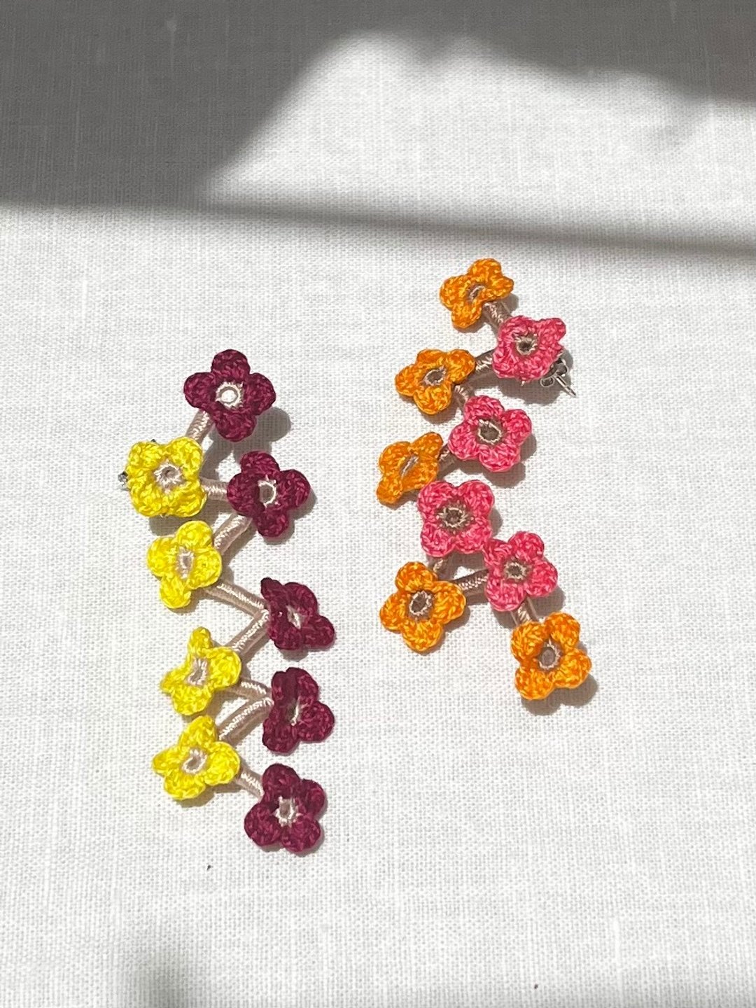 原创手作折叠小花耳钉单只 - 耳环/耳夹 - 棉 多色