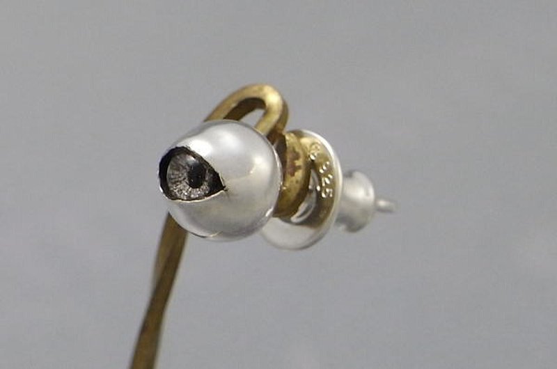 stare ball nano Pierce1 (s_m-O.20) 銀 玻 眼 睛 目 穿孔耳环 sterling silver glass eye - 耳环/耳夹 - 纯银 银色