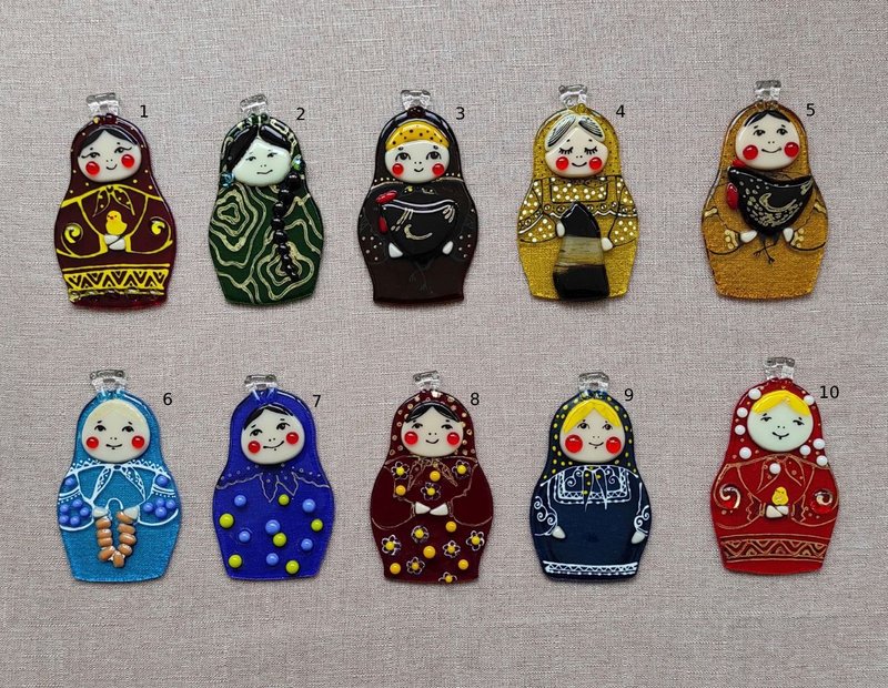 Unique fused glass matryaoska (nesting doll) russian style 俄羅斯套娃 - 摆饰 - 玻璃 红色