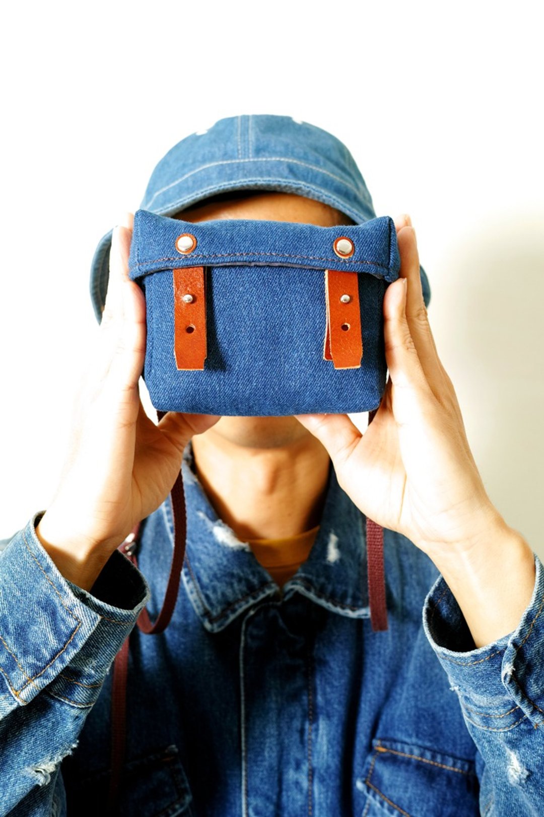 DENIM-手做皮革丹宁帆布盒型斜侧背/相机/收纳包 - 相机包/相机袋 - 棉 蓝色