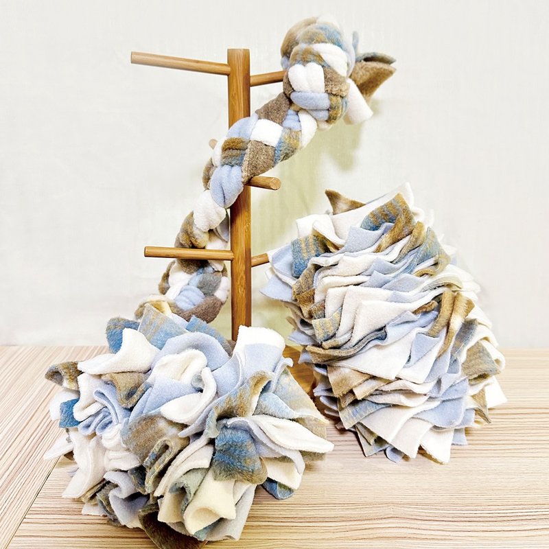 【手作玩具】宠物藏食烤肉串 + 嗅闻球 + 花卷绳 (3 入组) - 玩具 - 聚酯纤维 多色