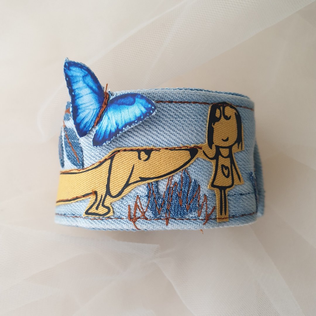 Upcycled Denim Bracelet Dachshund - 手链/手环 - 其他金属 蓝色