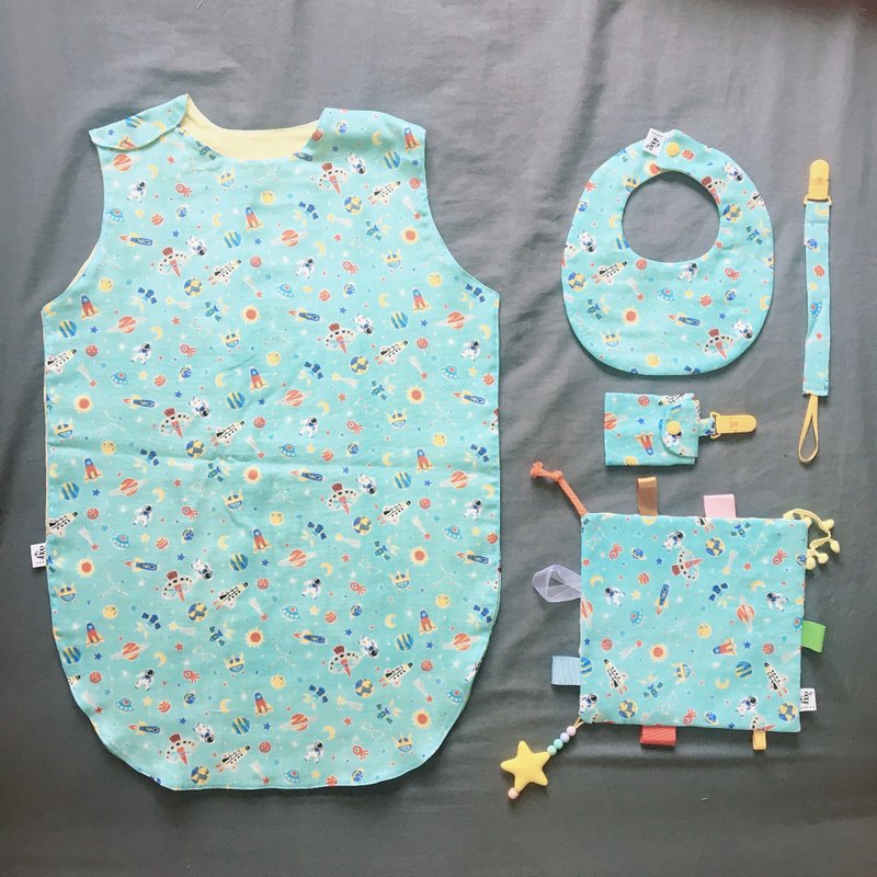 新生儿5件组- Fly me to the moon - 满月礼盒 - 棉．麻 黄色