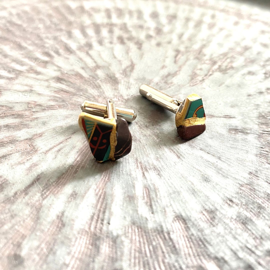 Imari ware pottery piece Kintsugi cufflinks green sugilite traditional craft - 袖扣 - 陶 绿色