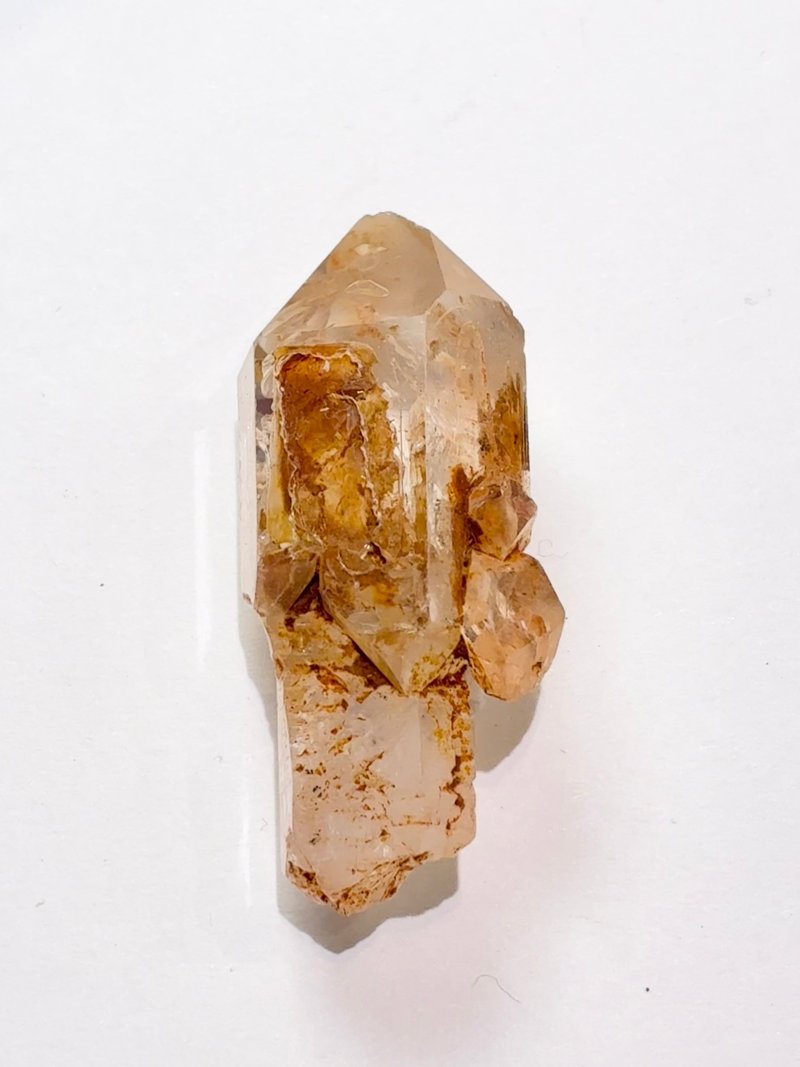 马达加斯加红泥骸骨 E - 摆饰 - 水晶 多色