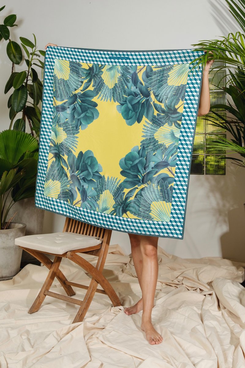 The Grand Pacific Green Jungle Scarf - 丝巾 - 丝．绢 