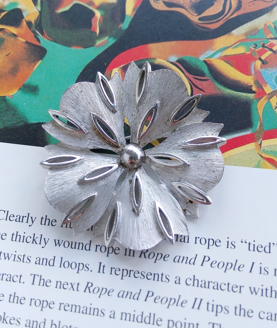 Vintage Jewelry 西洋古董饰品 TRIFARI 银色调 花型 细致 别针 - 徽章/别针 - 其他金属 金色
