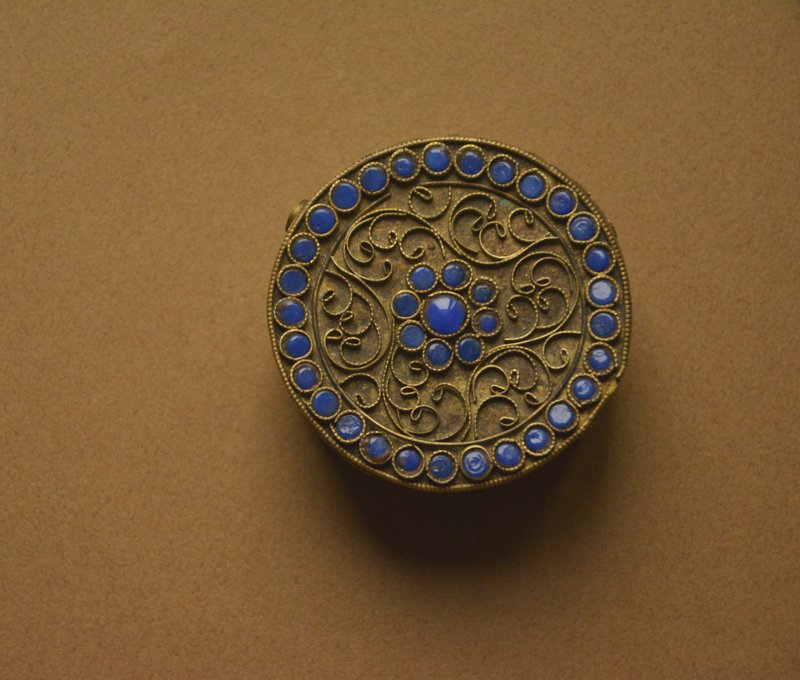 早期德国 古董金属珠珠装饰小药盒 饰品装饰盒 - 摆饰 - 其他金属 金色